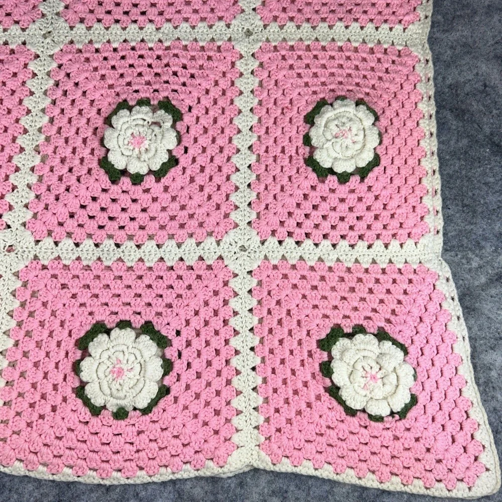 Vintage Pink White Flower Granny Square Crochet Knit Blanket Afghan 72